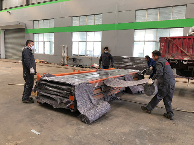 江西鷹潭公交候車亭